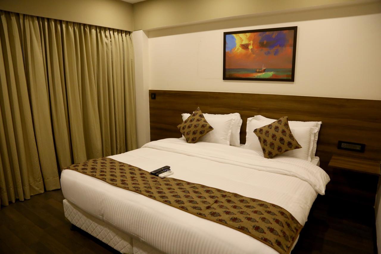 Hotel Mumbai House Andheri East, Mumbai Exterior photo