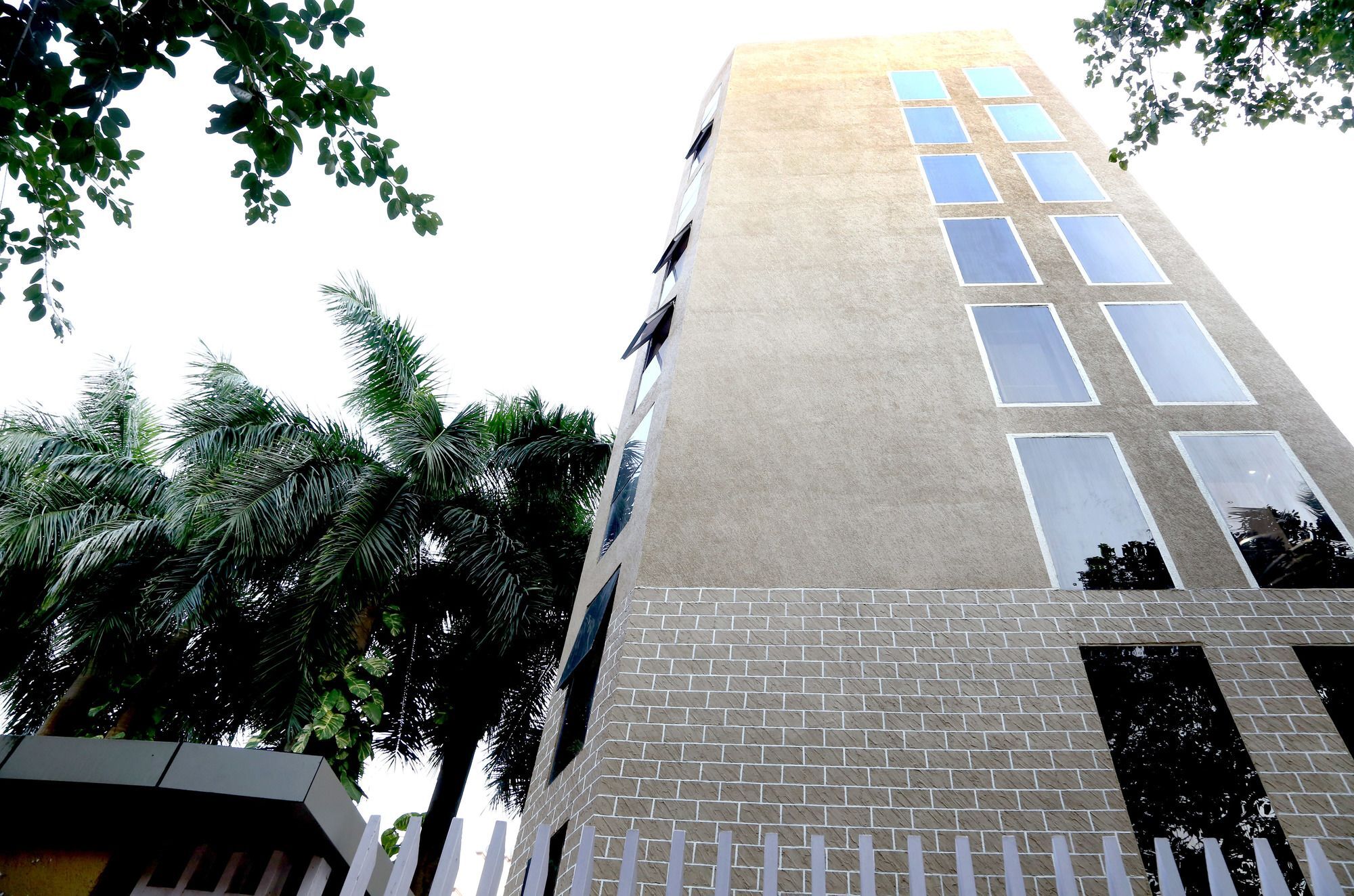 Hotel Mumbai House Andheri East, Mumbai Exterior photo